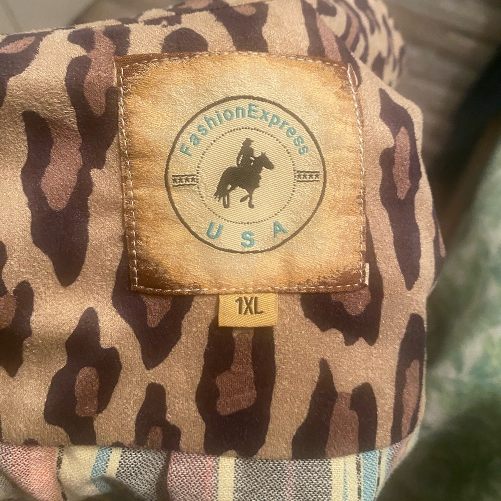 Western button down long sleeve - Picture 2 of 4